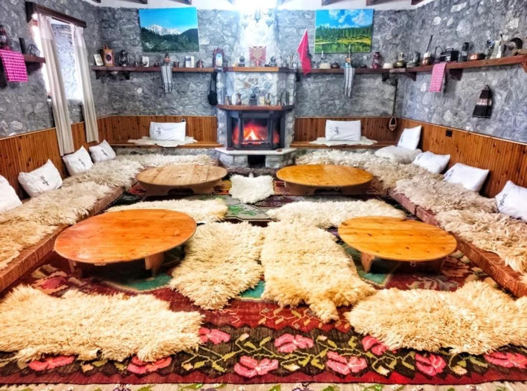 Guest House Korabi Ceren Εξωτερικό φωτογραφία